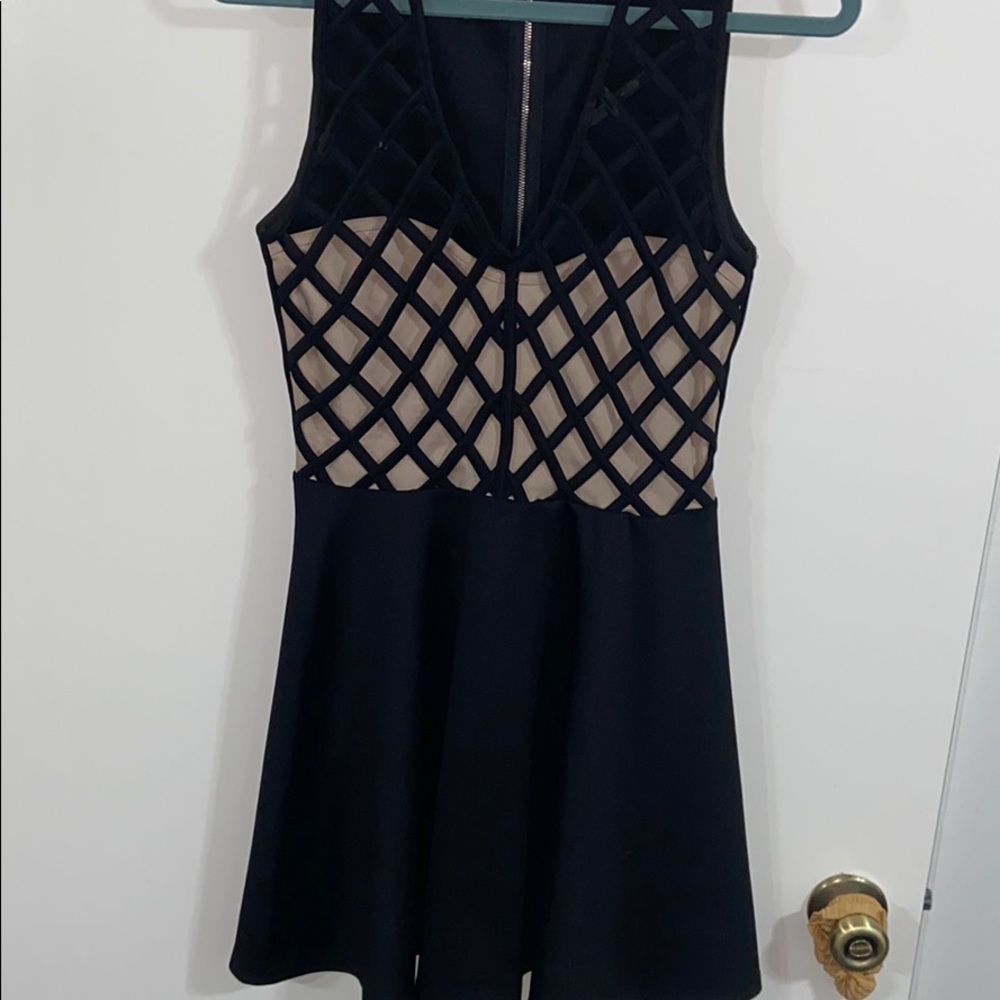 2B Bebe black & tan Fishing net dress size Small.